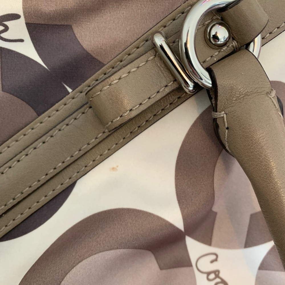 Silky Coach Shoulder Bag - Picture 3 of 7